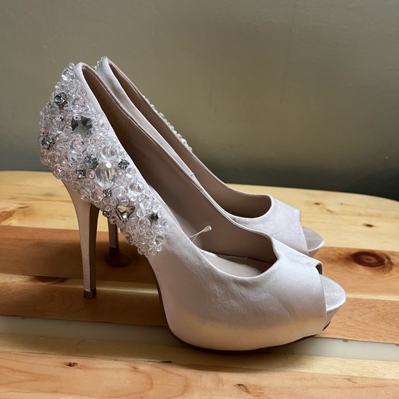 Ever New Melbourne heels - Picture 2 of 5